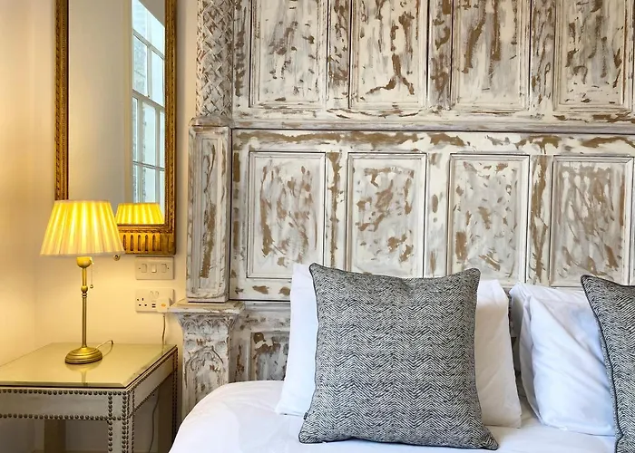 Stylish Apartments In Pimlico & Westminster